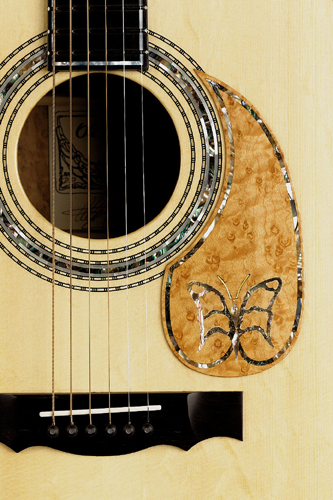 Kehlet Concert Deluxe - inlays in rosette and pickguard
